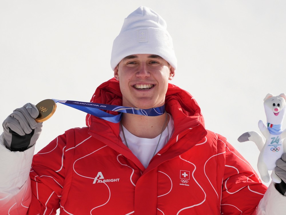 Von Allmen študoval tesárstvo, lyžoval pre radosť. Oddnes je olympijský víťaz