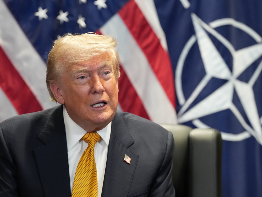 Trump podpísal tvrdý zákon voči  Rusku. Clá môžu dosiahnuť až 100 percent