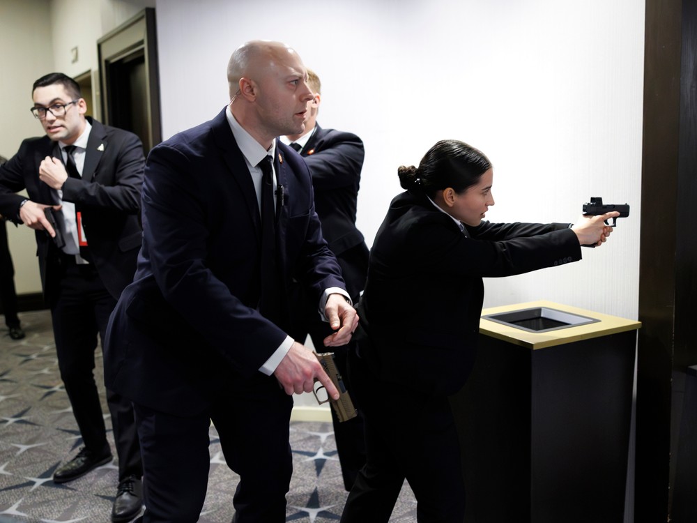 Donaldovi Trumpovi šlo opäť o život. Streľba na večeri vo Washingtone!