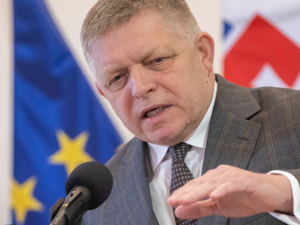 Premiér chce najbližšie dni využiť na hľadanie dohôd o prorastových opatreniach