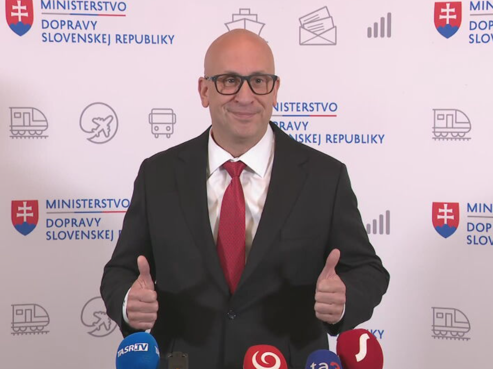 ONLINE: „Prehra je prehra,“ priznal Ráž. Poďakoval tímu a poslal odkaz Vallovi