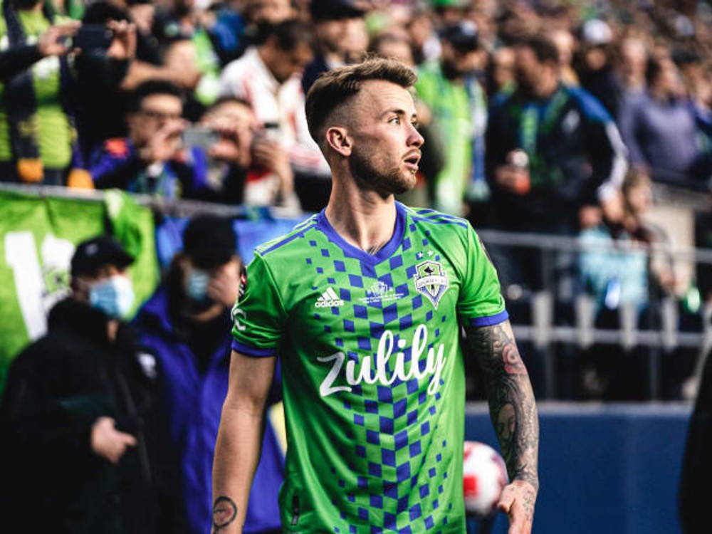 Seattle ukončil osemzápasovú sériu prehier, striedajúci RUSNÁK asistoval