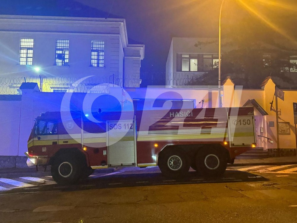 V nitrianskej väznici vypukol požiar. Na mieste zasahujú hasičské jednotky