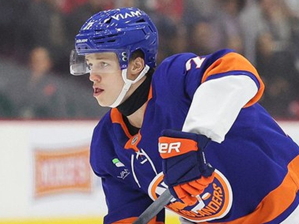 DRAVECKÝ mladší podpísal kontrakt s NY Islanders