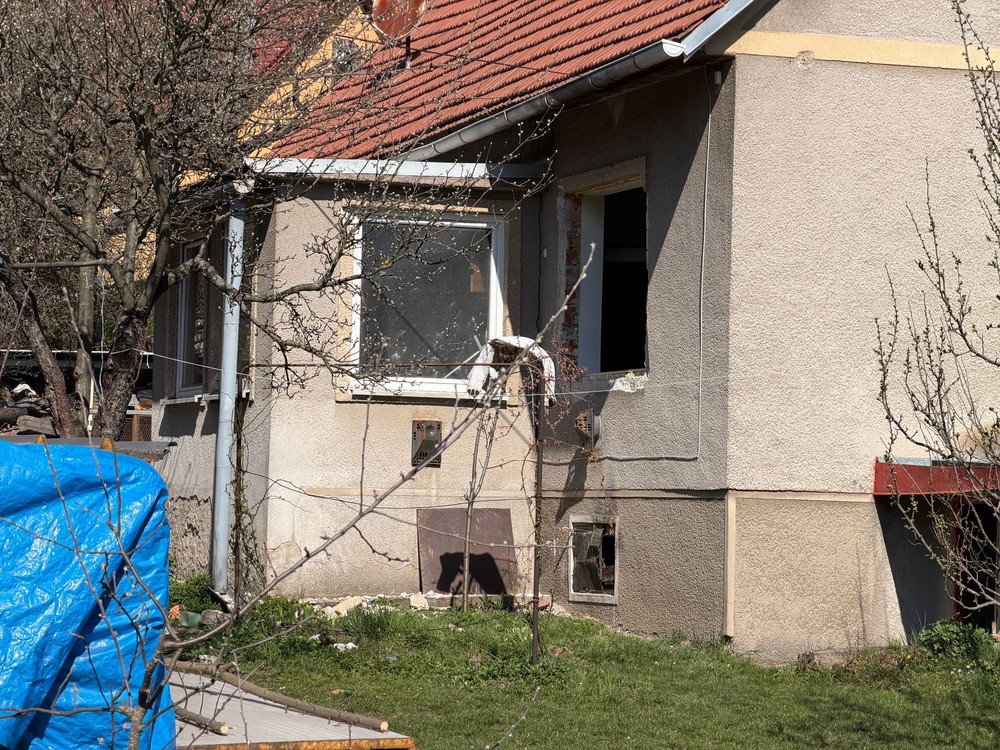 Dramatické chvíle: Výbuch plynu zranil majiteľa domu, jeho stav je mimoriadne vážny