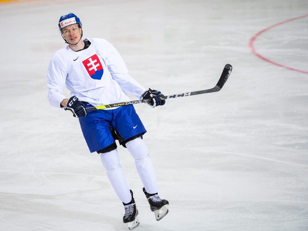 ĎALOGA mení klub, vylúčil návrat na Slovensko