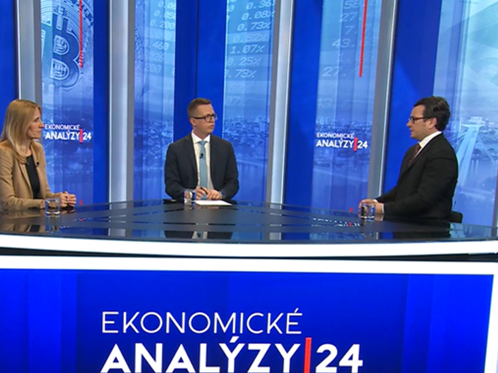 Nedostatok leteckého paliva hrozí aj v Európe: Ceny leteniek rastú, dovolenkári menia plány