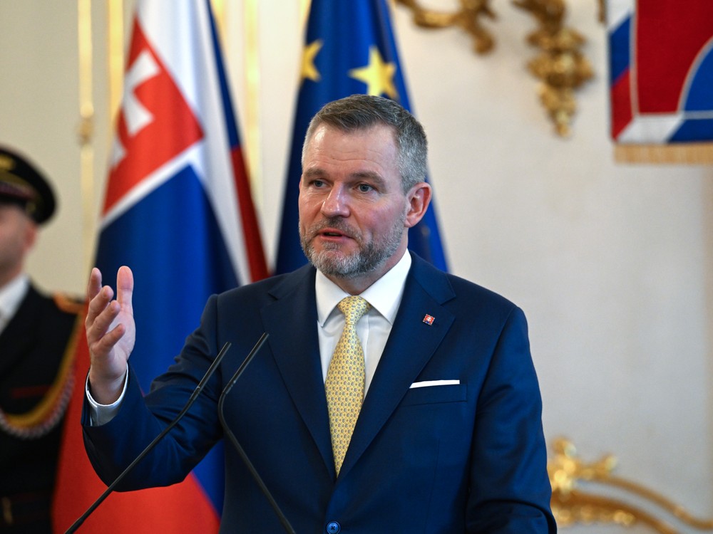 Pellegrini podpísal novelu, ktorou sa anuluje zrušenie Úradu na ochranu oznamovateľov