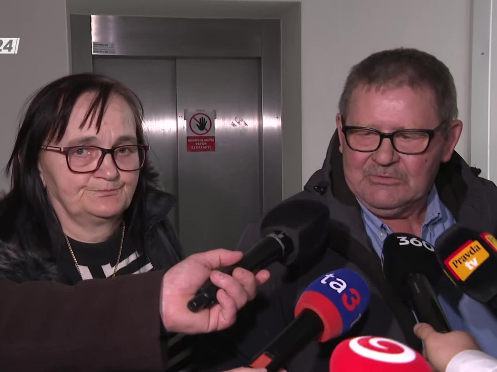 Súd v kauze objednávky vraždy Jána Kuciaka pokračuje. Rozhorčení Kuciakovci odišli z pojednávania