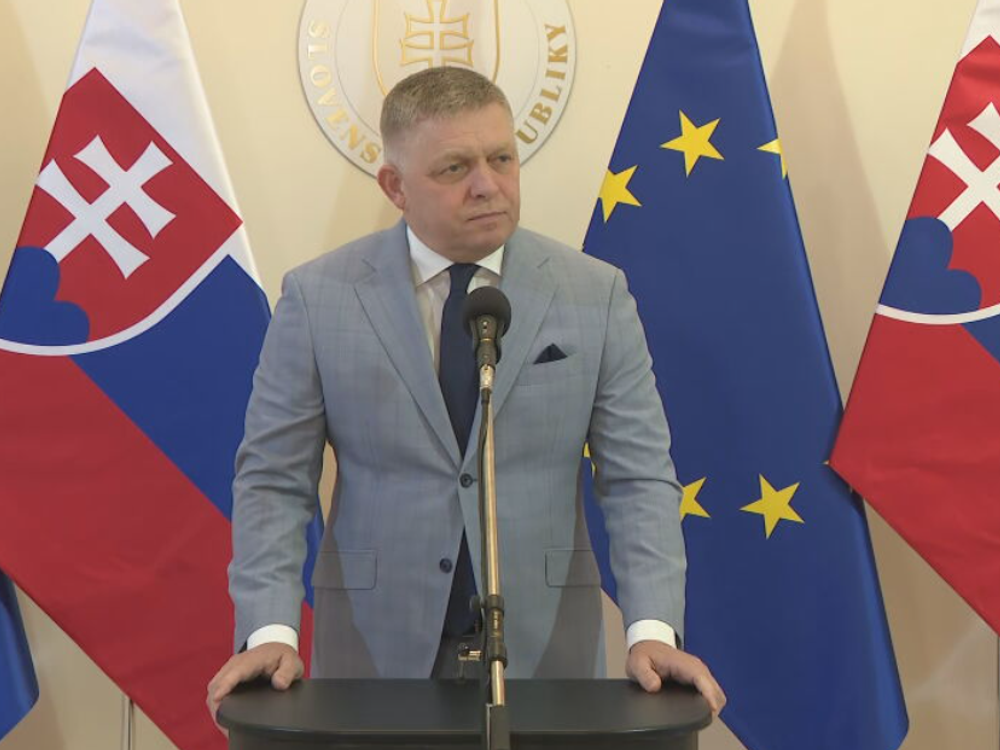 Fico podporil Vučiča pred voľbami v Srbsku. Na stretnutí hovoril po srbsky