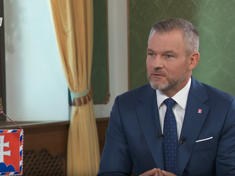 Politika 24: Prezident kritizuje blokovanie odvolávania ministrov. „Neviem, prečo to odkladajú“