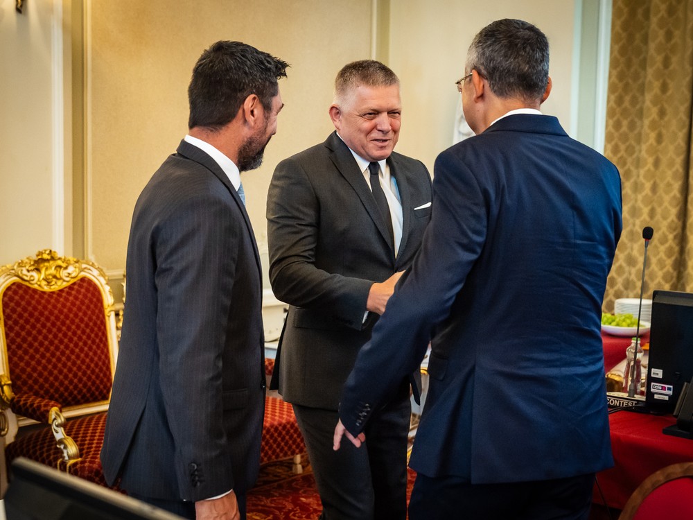 Rokovanie vlády po letnej prestávke: Schválila 19 bodov. Opozícia nešetrí kritikou