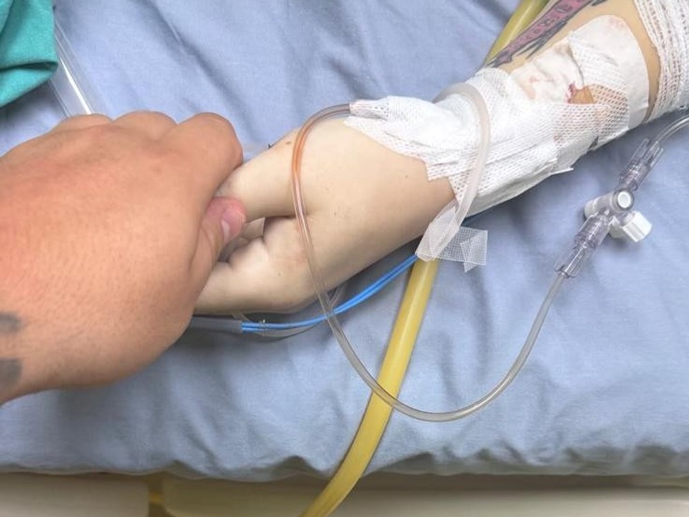 Zosnulú Mínu (†23) niekoľkokrát resuscitovali. Zúfalá matka k nej chcela dostať lepších doktorov