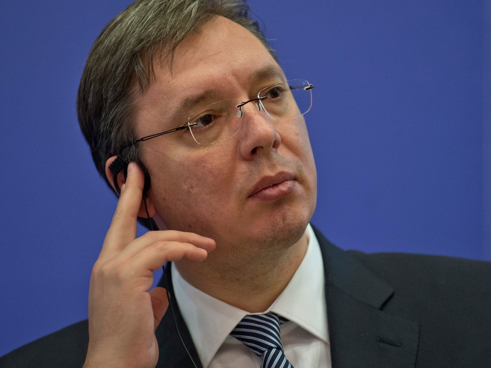 Vučič odstúpil z postu prezidenta Srbska. Chce byť premiérom