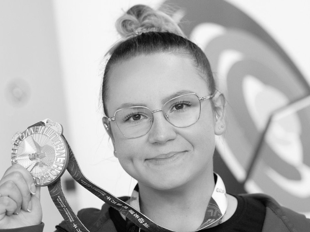 Denise BARÁNKOVEJ (†24) dali blízki posledné zbohom, čiernu vynechali