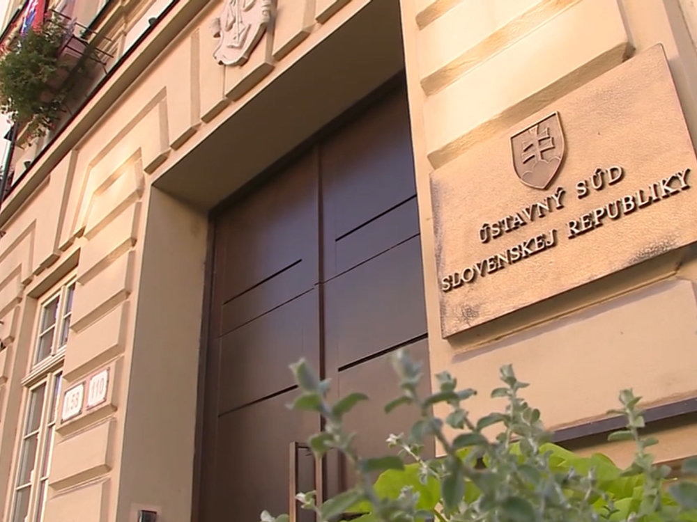 Ústavný súd pozastavil účinnosť zmeny Trestného poriadku o kajúcnikoch