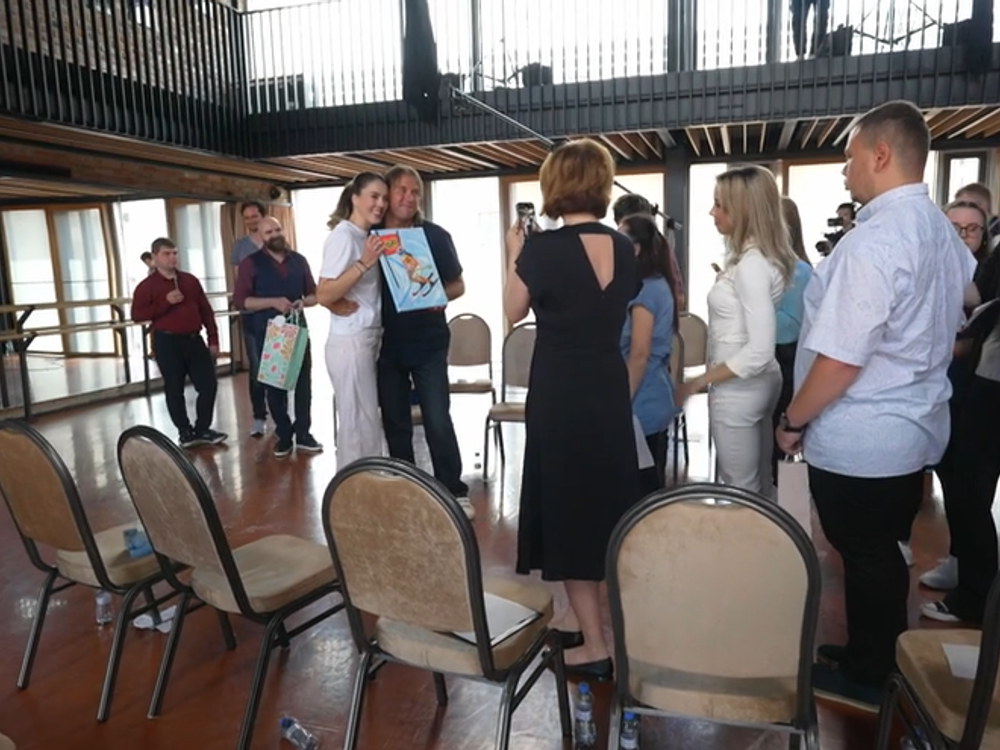 Návrat Vlhovej po dvoch rokoch sprevádza potlesk a odkazy redaktorov na autistickom spektre