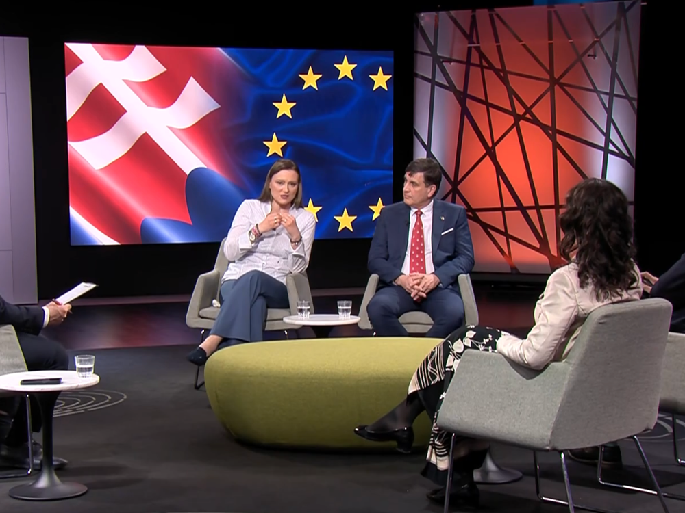 „Veľká neúcta voči Slovensku!“ Europoslanci sa nepohodli kvôli Péterovi Magyarovi a Felvidéku