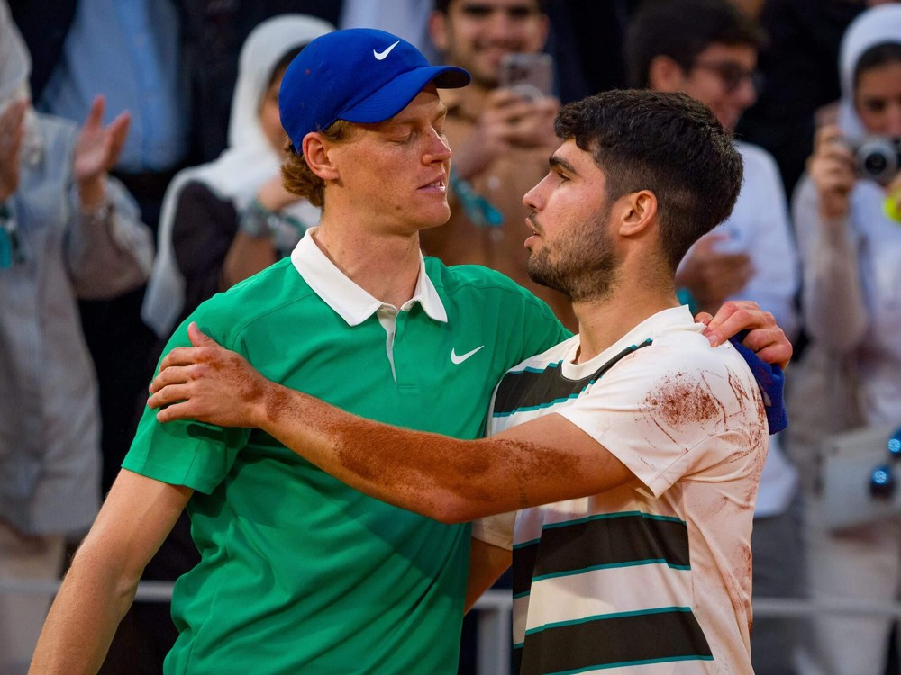 ALCARAZ so SINNEROM suverénne do osemfinále Masters