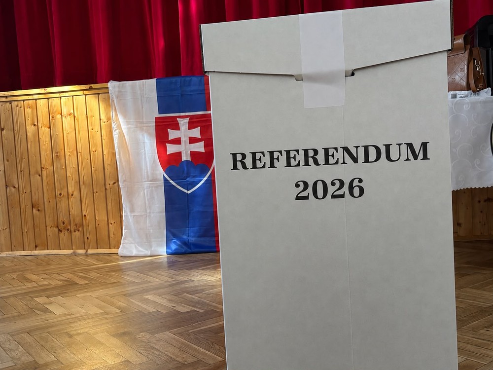 ONLINE: Priebeh referenda je pokojný, až na dve udalosti v súvislosti s alkoholom