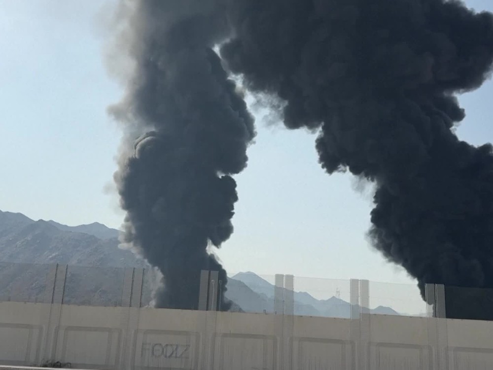 ONLINE: Irán oznámil útoky, ľudia majú opustiť prístavy v Spojených arabských emirátoch