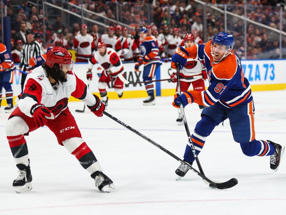 MCDAVID píše históriu svetového hokeja, začína útočiť na rekordy GRETZKEHO