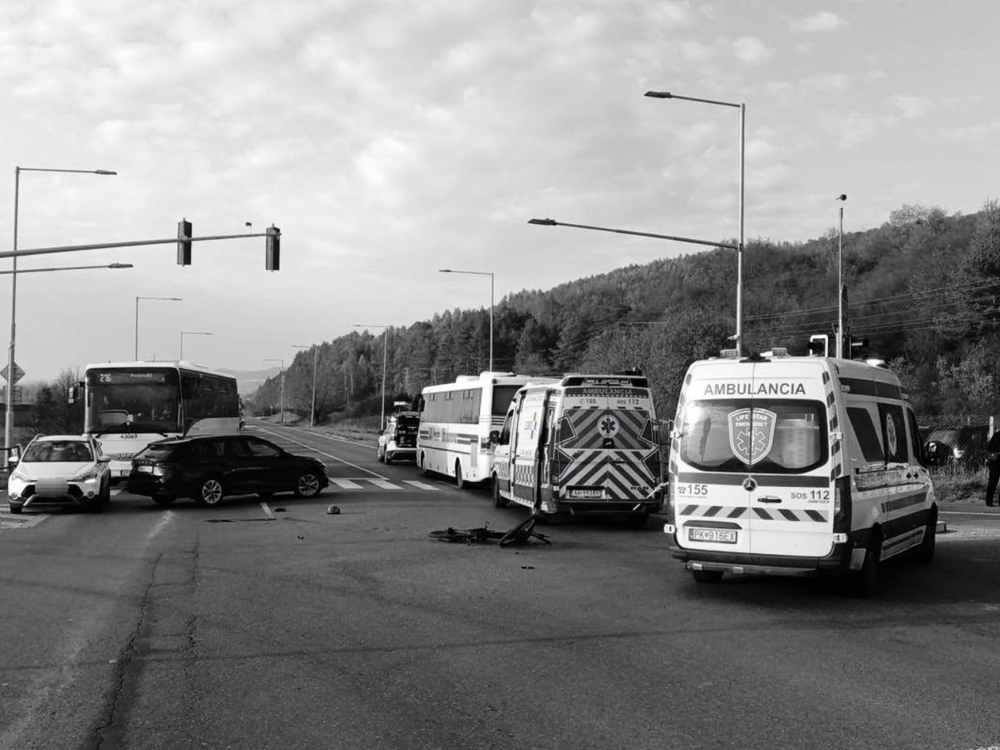 Tragédia pri Veľkom Šariši: Zrážku s autobusom neprežil 52-ročný muž