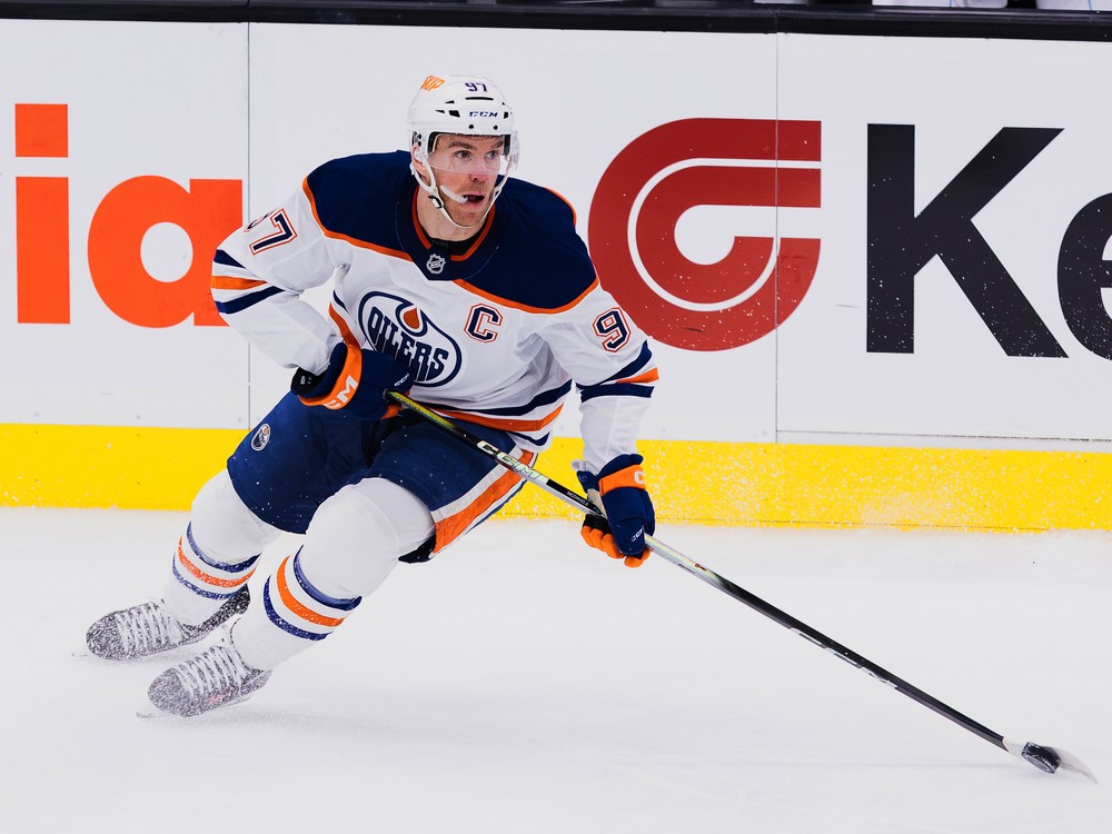 Dva góly, tri asistencie. MCDAVID si ide svoju vlastnú NHL