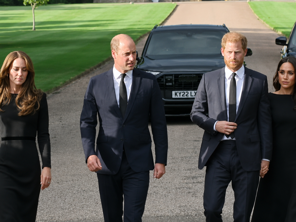 Veľký návrat Sussexovcov: Kráľ urobil prvý krok, TÁTO osoba stojí v ceste k zmiereniu!