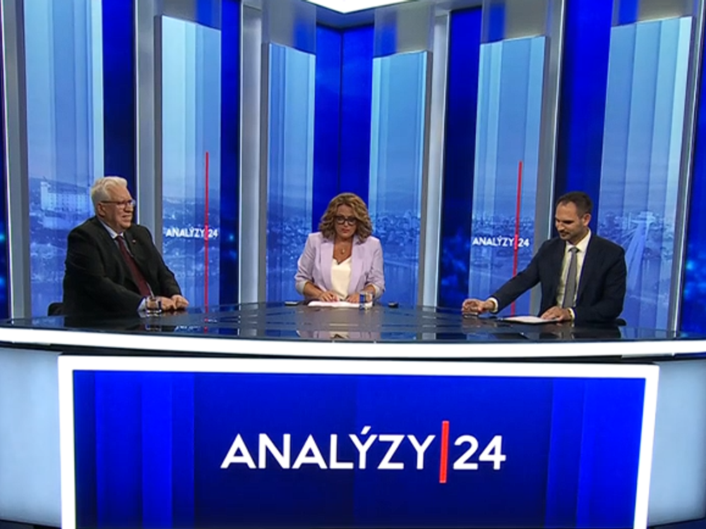 Ministrovi financií sa konsolidácia vymkla spod kontroly, vyhlásil Krátky