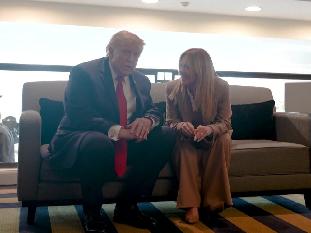 Trump: "Prosila ma, aby som sa s ňou odfotil". Meloniová: "Ja ani Taliansko nikdy neprosíme"