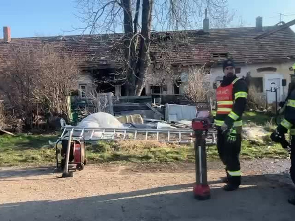 Tragický požiar v Hornom Jatove: V dome našli bez známok života muža a ženu