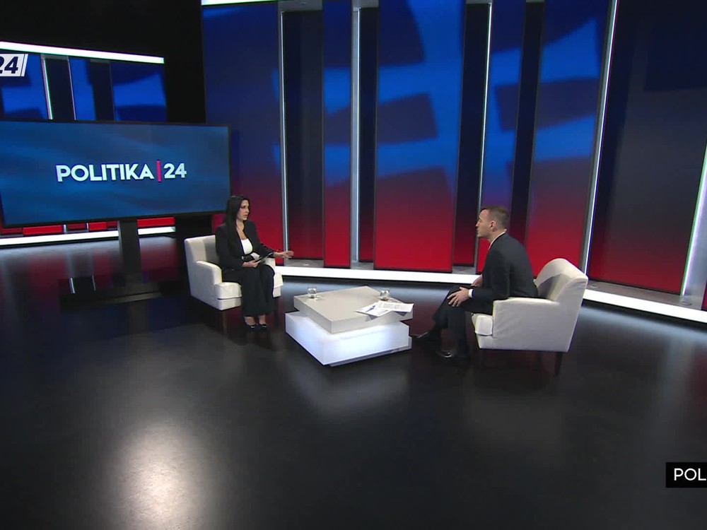 Politika 24: Považuje Drucker vyše mesačnú prestávku parlamentu za problém?