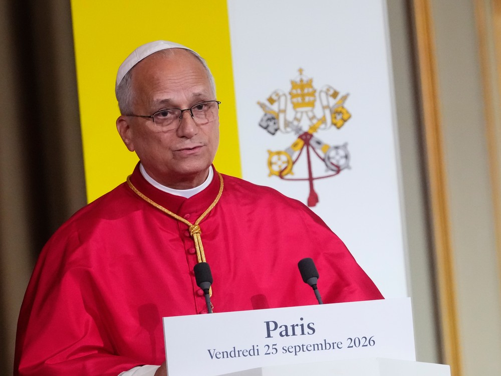 Pápež Lev XIV. slúžil omšu v Paríži: Dav zaplnil Champs-Élysées