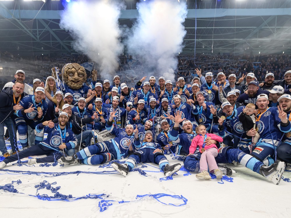 ŠTARTUJE hokejová extraliga, titul obhajuje Nitra, favoritmi Slovan či Žilina