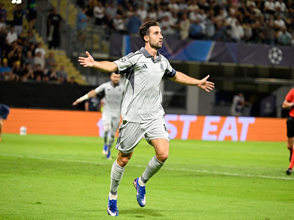 Geniálna prihrávka a úvodný GÓL. Slovan ide do vedenia