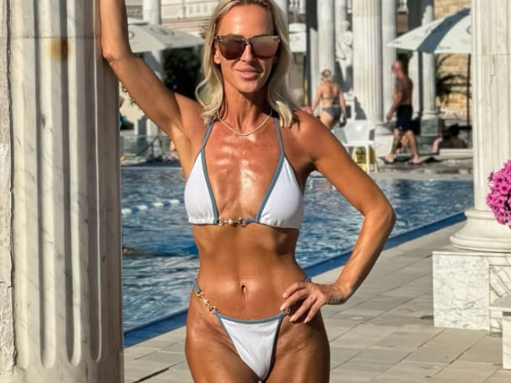 Belohorcová ukázala v bikinách extrémne štíhlu postavu! Prsia sú preč, rysujú sa kosti!