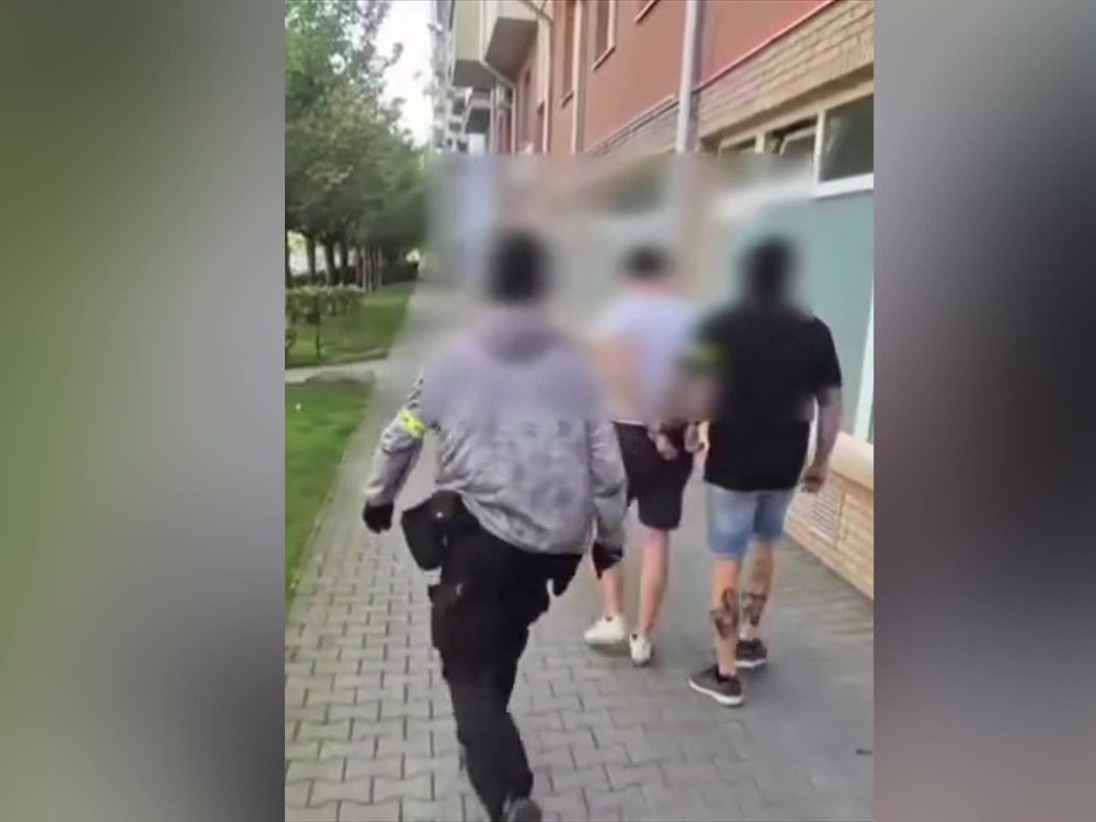 Bratislavskí policajti zadržali trojicu mužov podozrivých zo zabitia v Krakove
