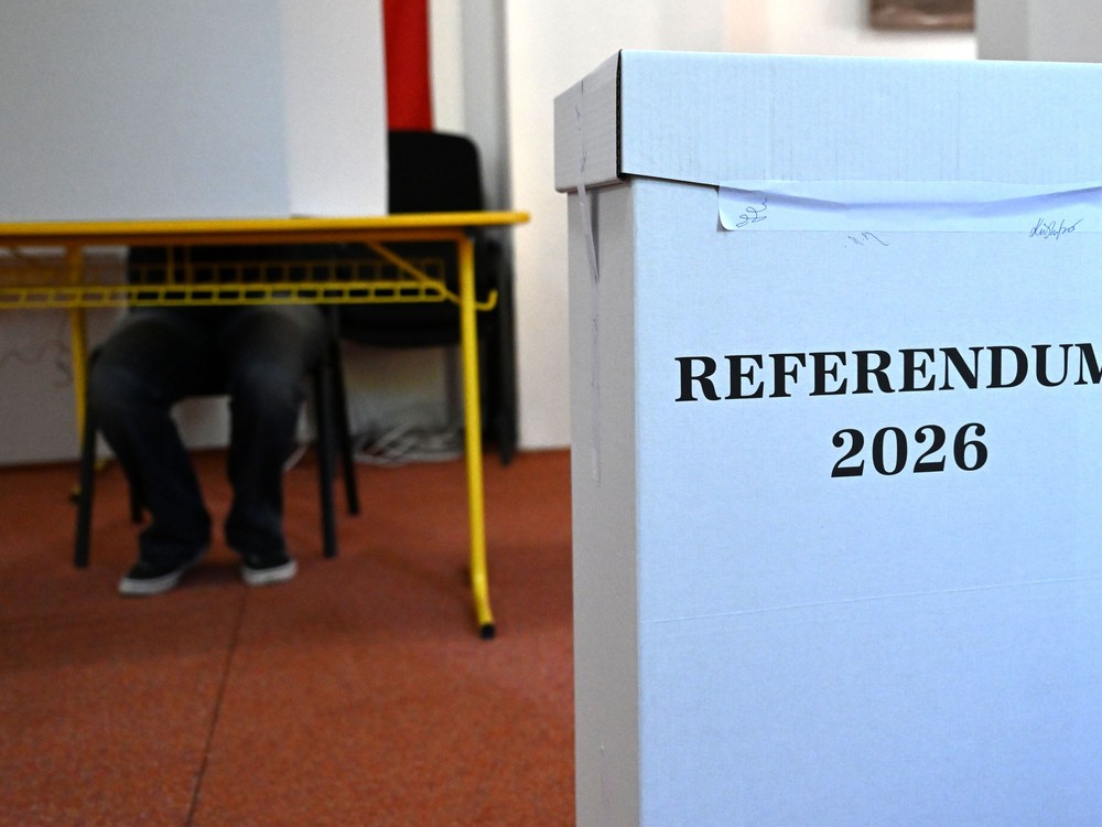 ONLINE: Štátna volebná komisia potvrdila neplatnosť referenda. Účasť bola 16,13 %