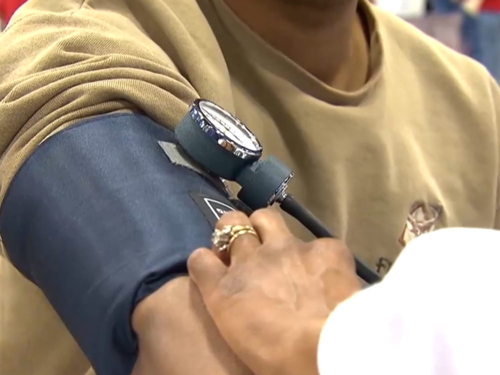 Prečo je nebezpečný VYSOKÝ "SPODNÝ" TLAK? Riziko cievnej mozgovej príhody takto rastie!