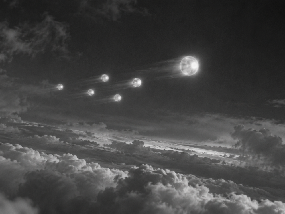 Pentagon ukázal zvláštny roj UFO. Čo to bolo?