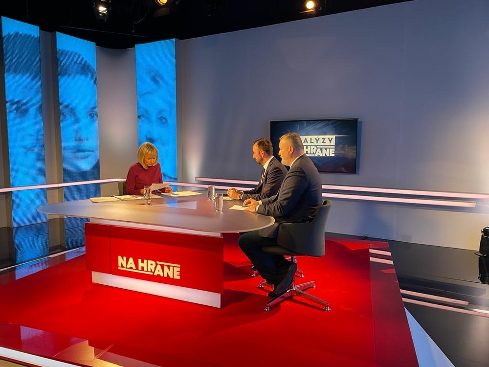 142f34e8-dd51-43a0-9309-ce13d1566d1a