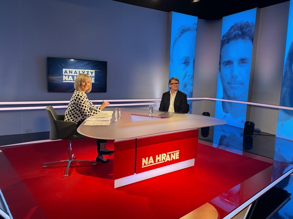 d8fefa2a-b177-4350-ac96-5cd520706fa9