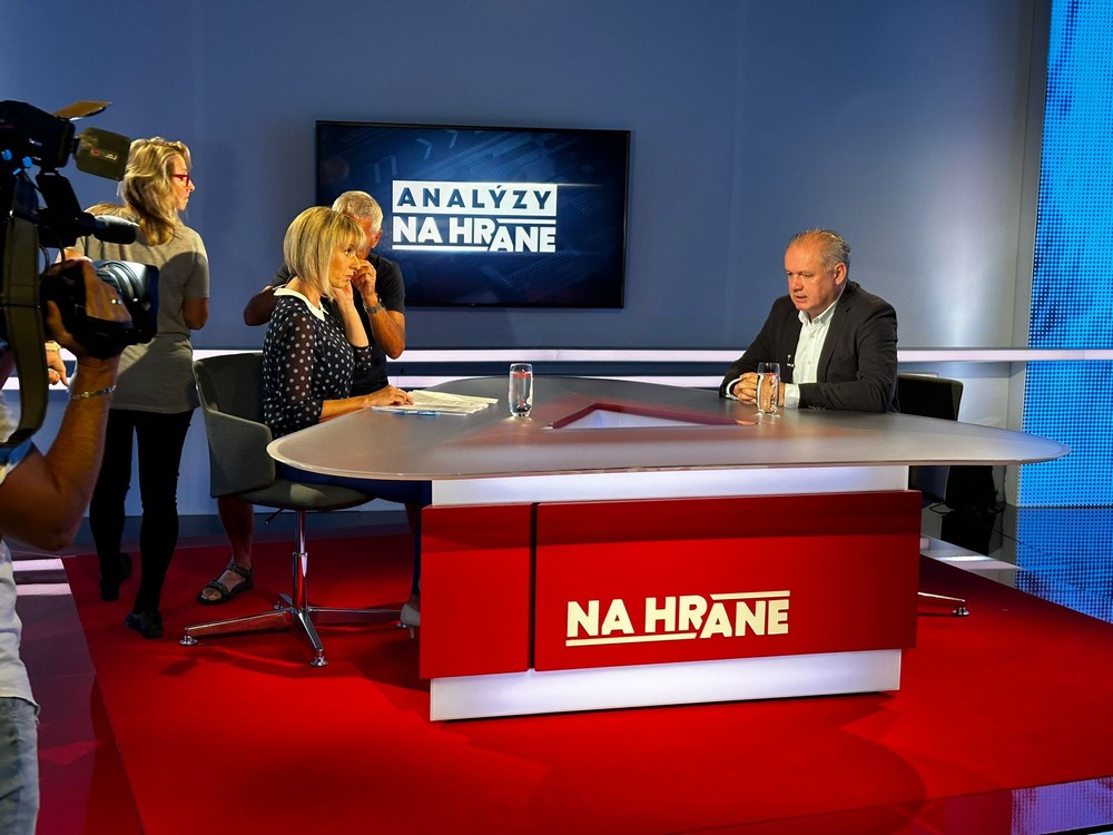 18c24737-e5d3-4c3d-be25-782e06c4dced