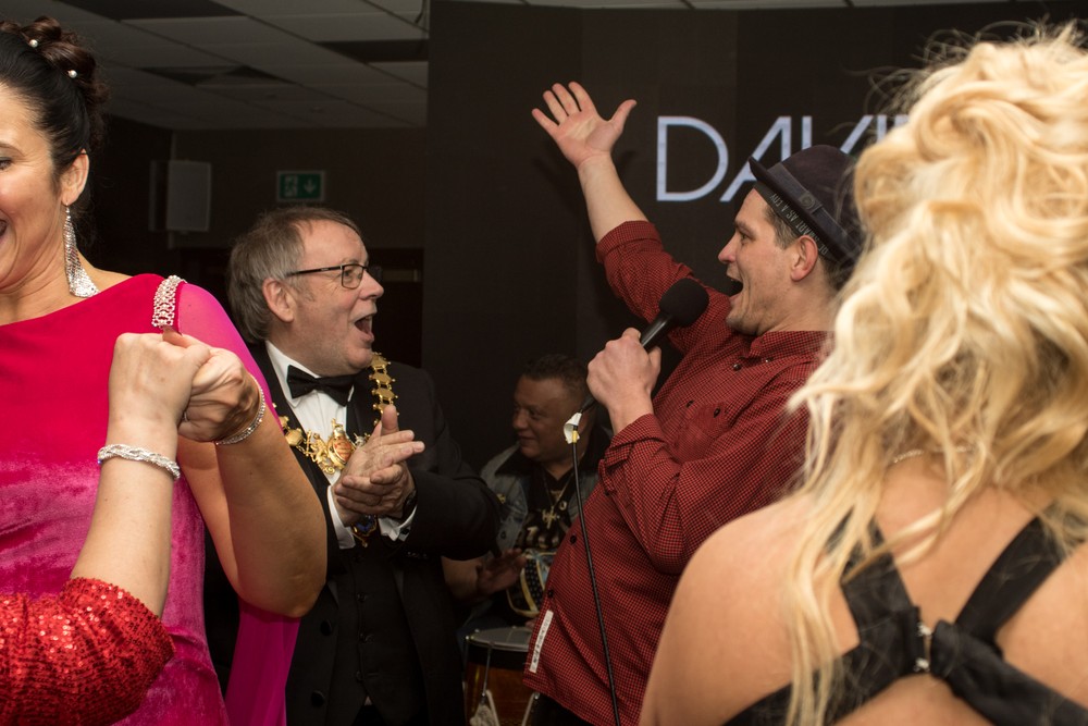 Medzinárodný ples vo Warwicku54