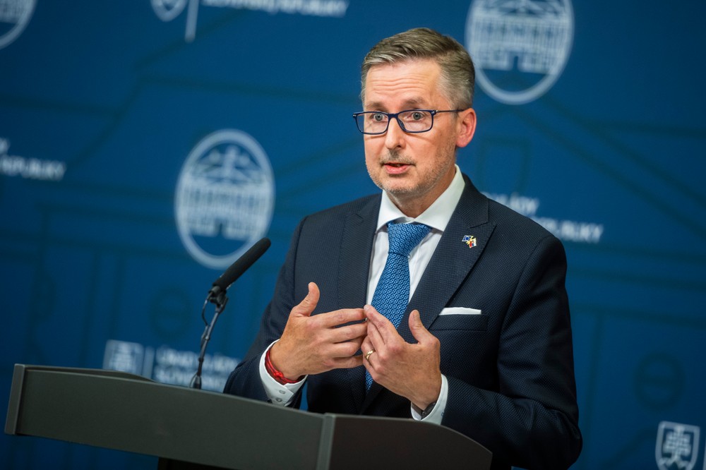 minister hospodárstva SR Peter Dovhun vláda energie ceny elektriny domácnosti (4)