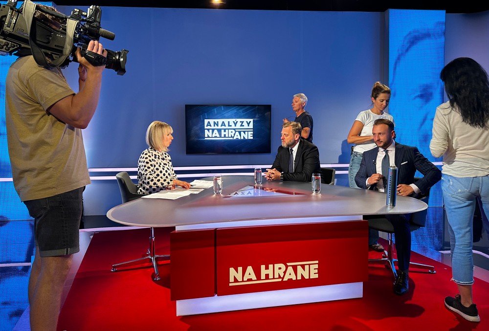 Analýzy Na hrane s Jurajom Krúpom a Matúšom Šutajom Eštokom