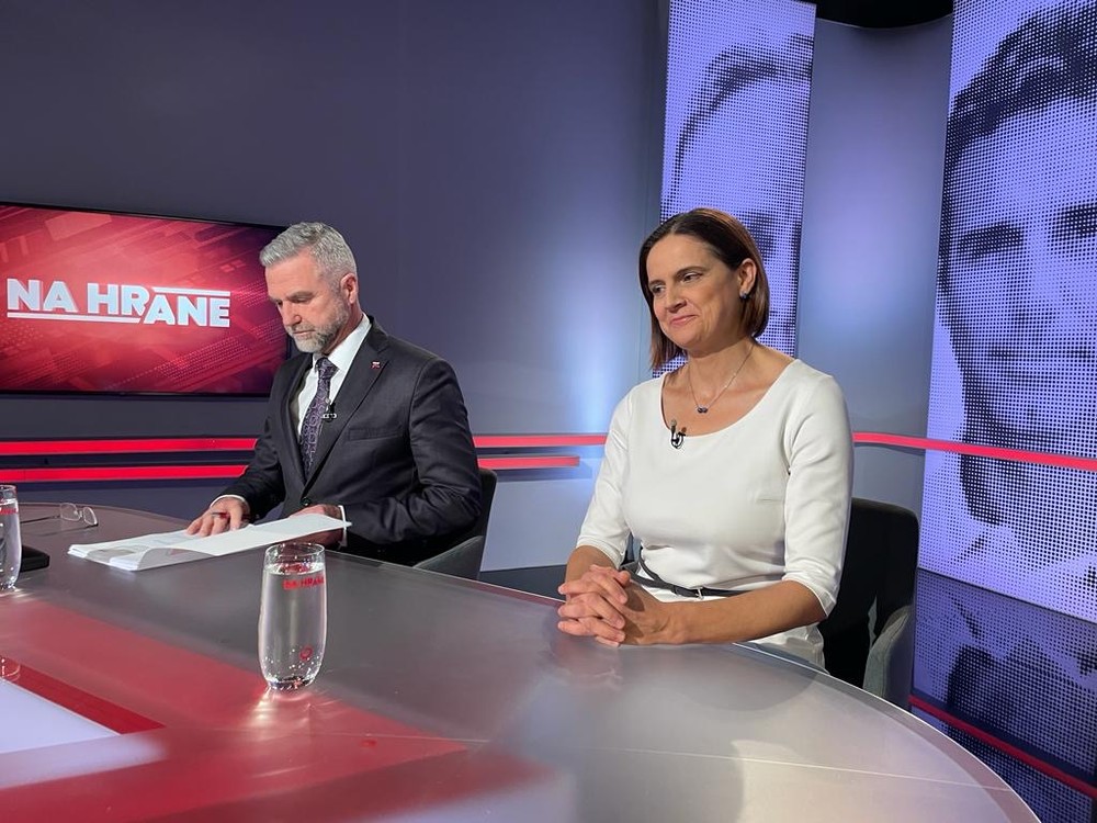 fe87d147-7218-4711-aa3c-cd86ac7f8f36