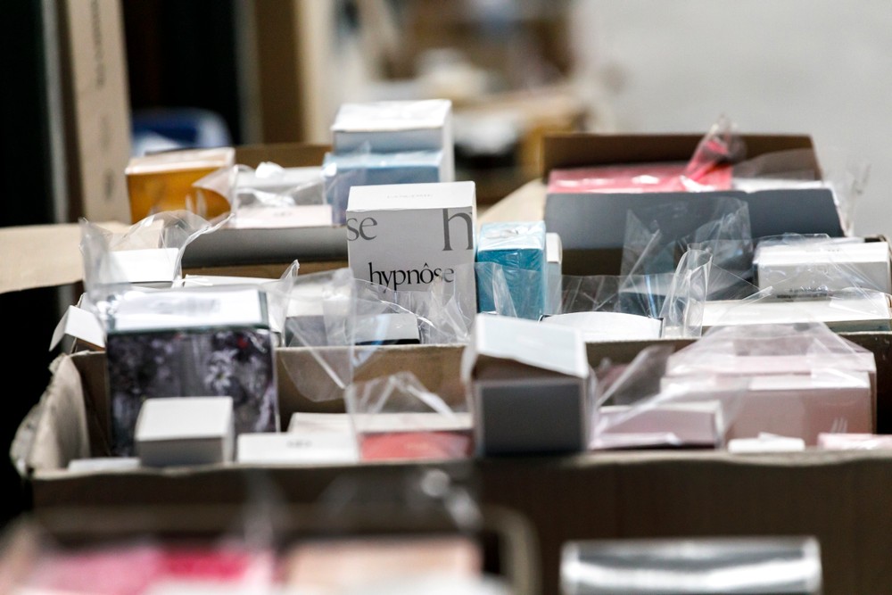 Bratislava FS falzifikáty parfumy zachytenie médiá fejkove parfumy (7)