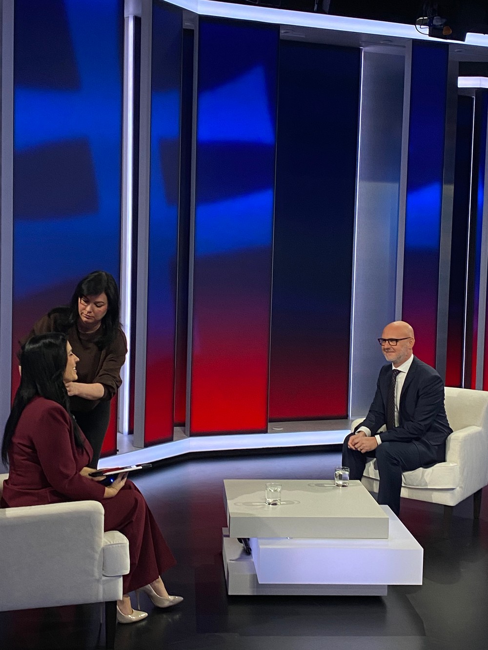 Politika 24 s Gröhlingom 8